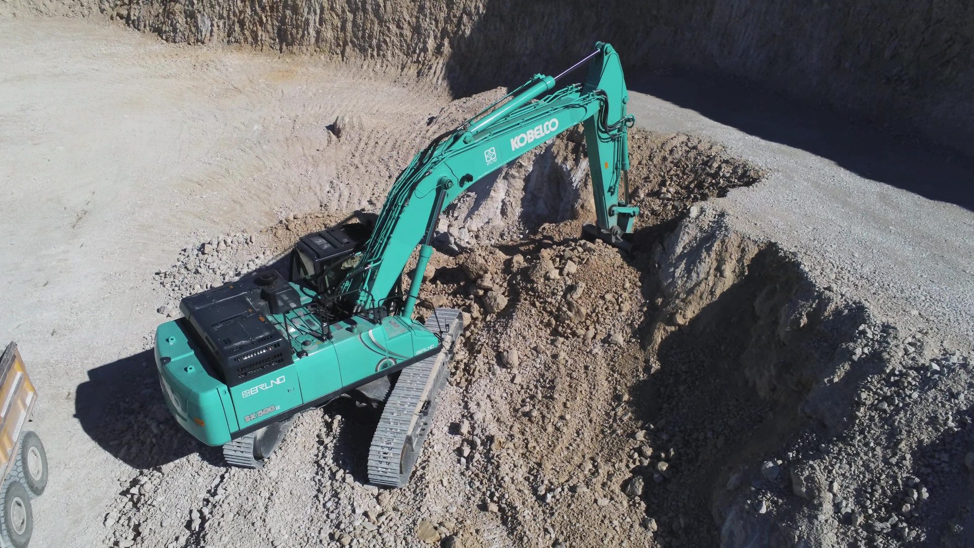 Gli escavatori idraulici Kobelco sono apprezzati per la loro concretezza