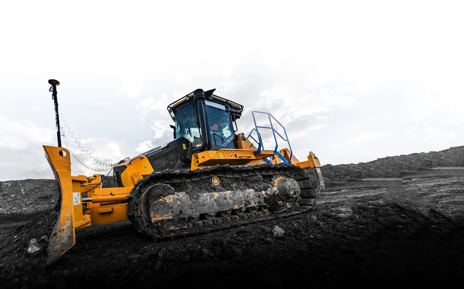 DRESSTA propone una gamma di dozer efficienti e moderni