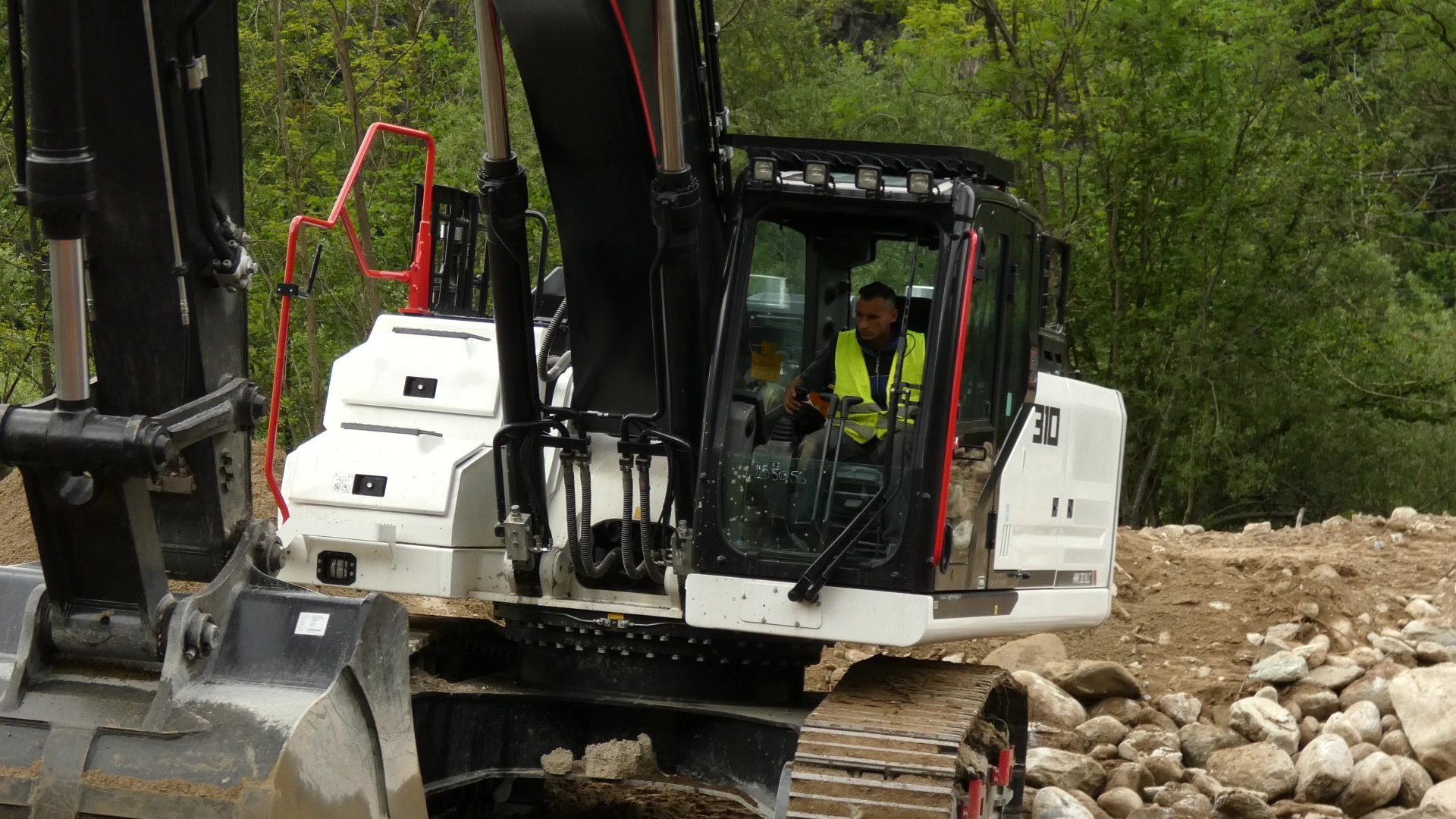 HIDROMEK costruisce le proprie macchine per impieghi heavy duty