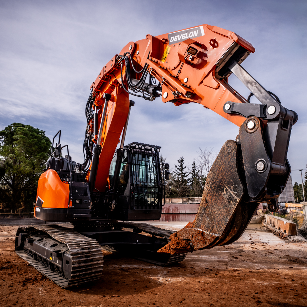 Il DX235RTF-7 ha un braccio specifico per il lavoro in galleria