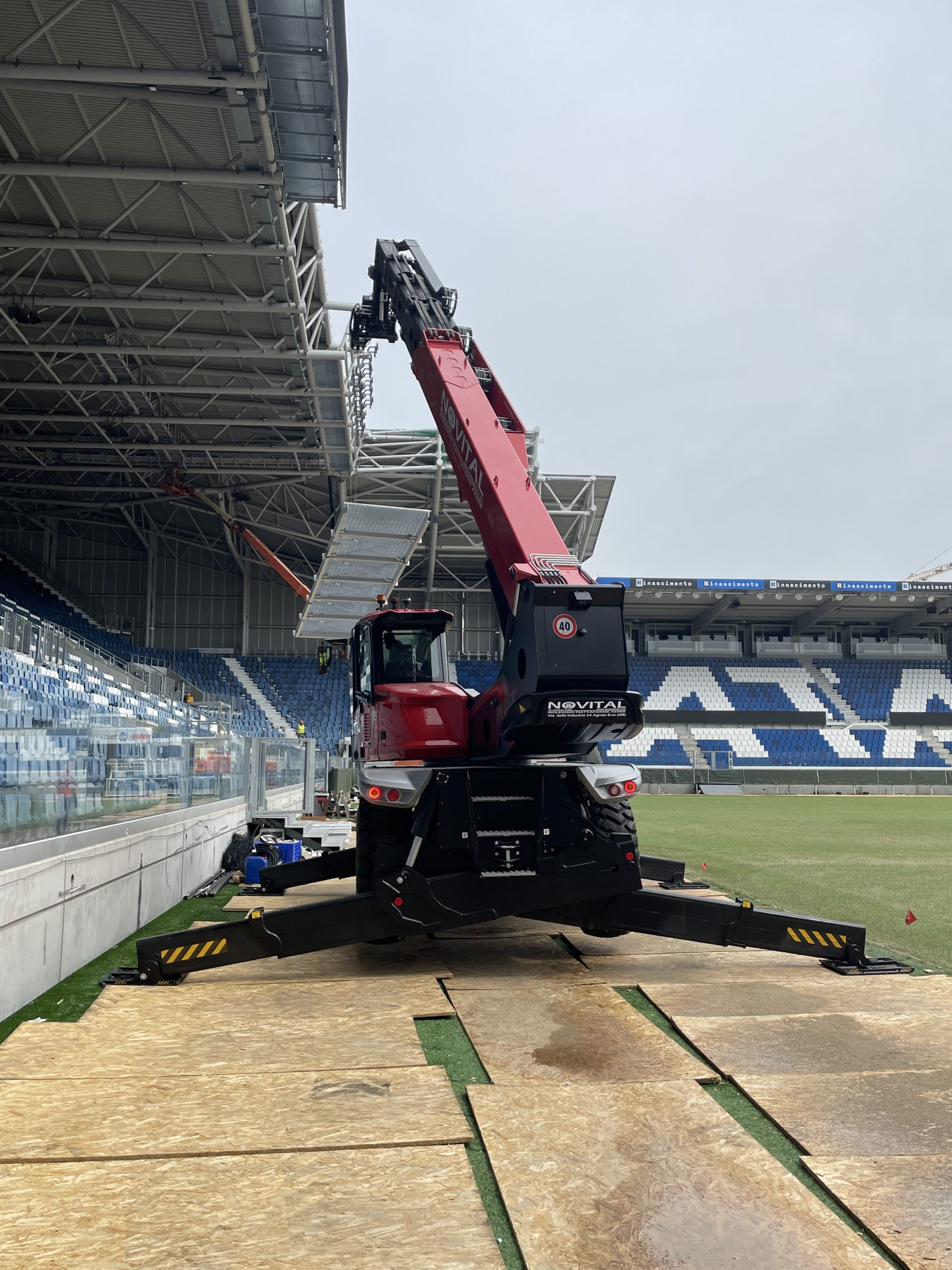 MANITOU è presente nei cantieri più complessi del settore