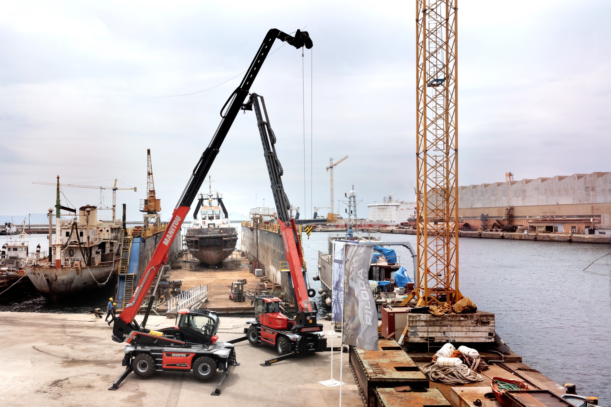 Manitou è fornitore del Gruppo Piloda di Napoli che si occupa di refitting navale