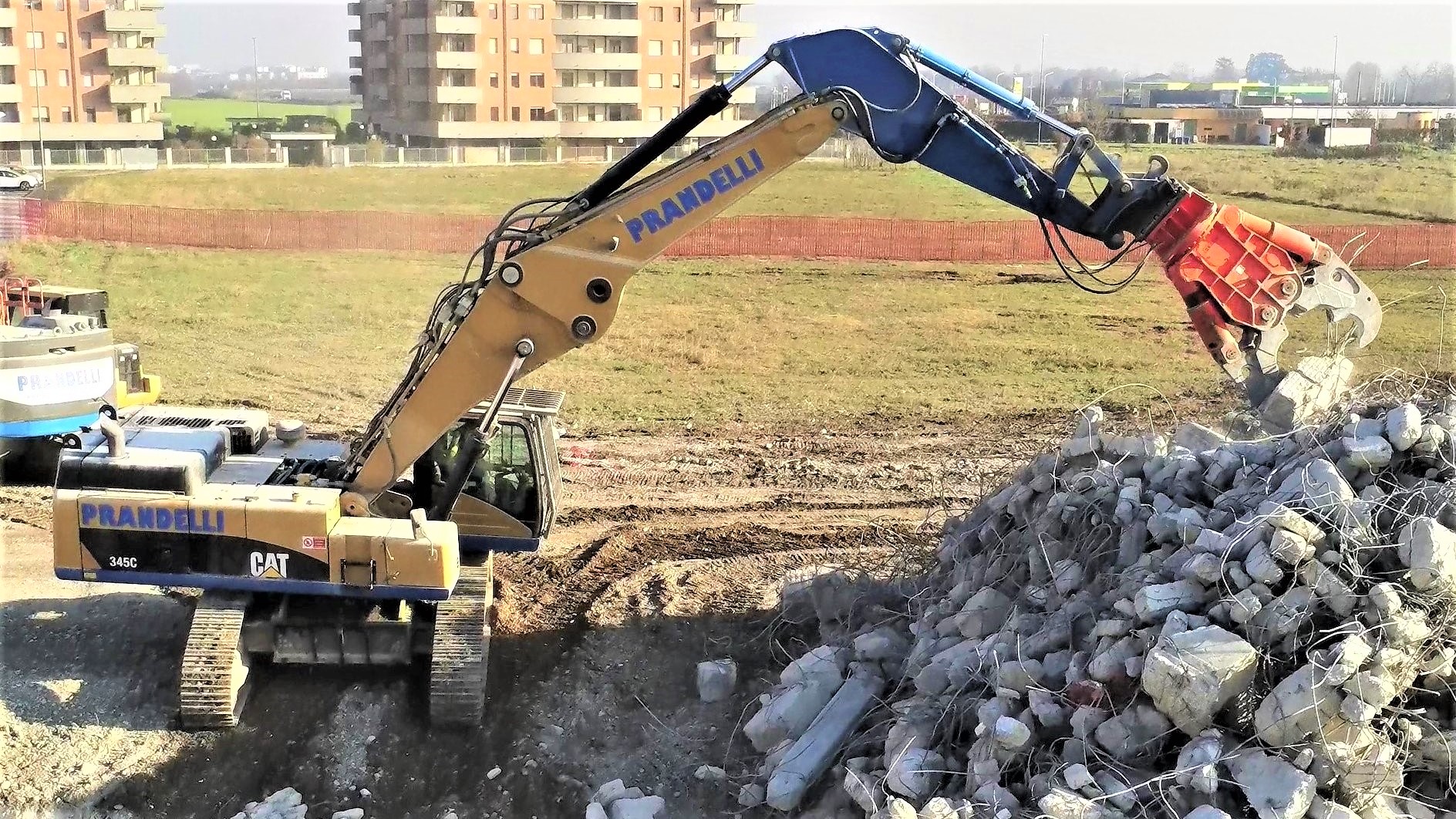 NPK è uno dei leader nelle attrezzature da demolizione di strutture in calcestruzzo armato