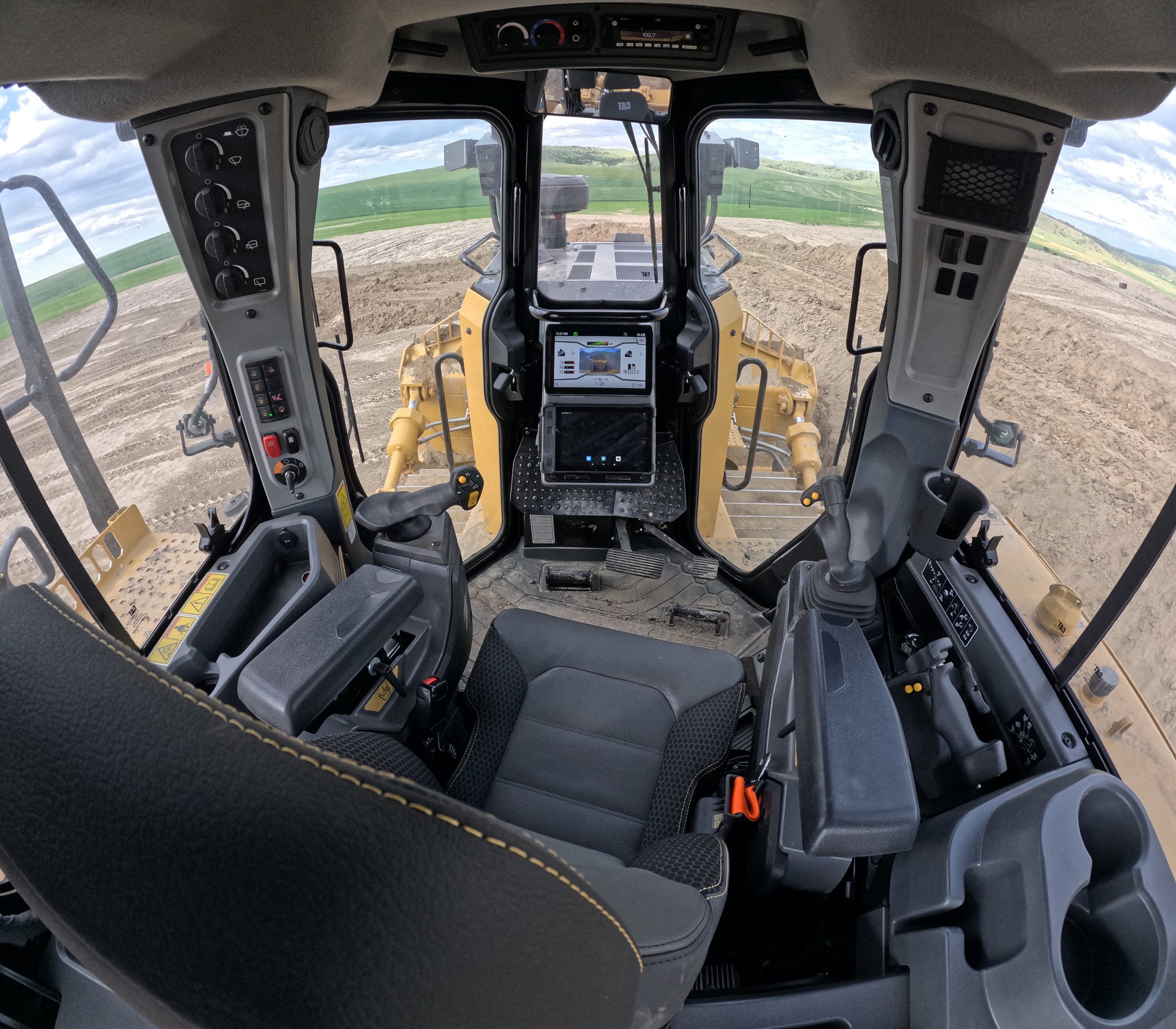 Caterpillar ha utilizzato la cabina del D7 sul nuovo D8 NG