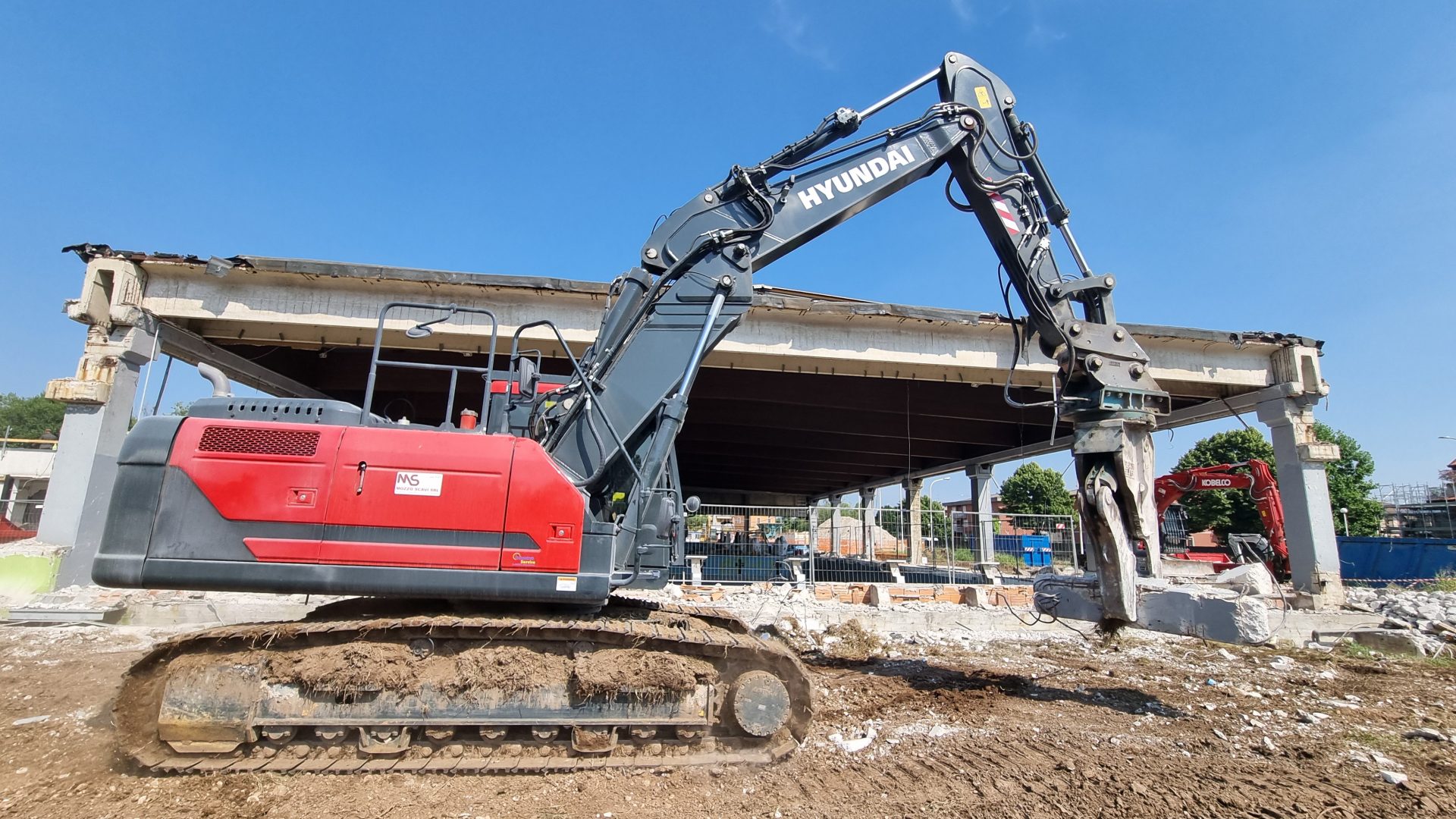 Mozzo Scavi impiega per la prima volta un HD Hyundai nei propri cantieri