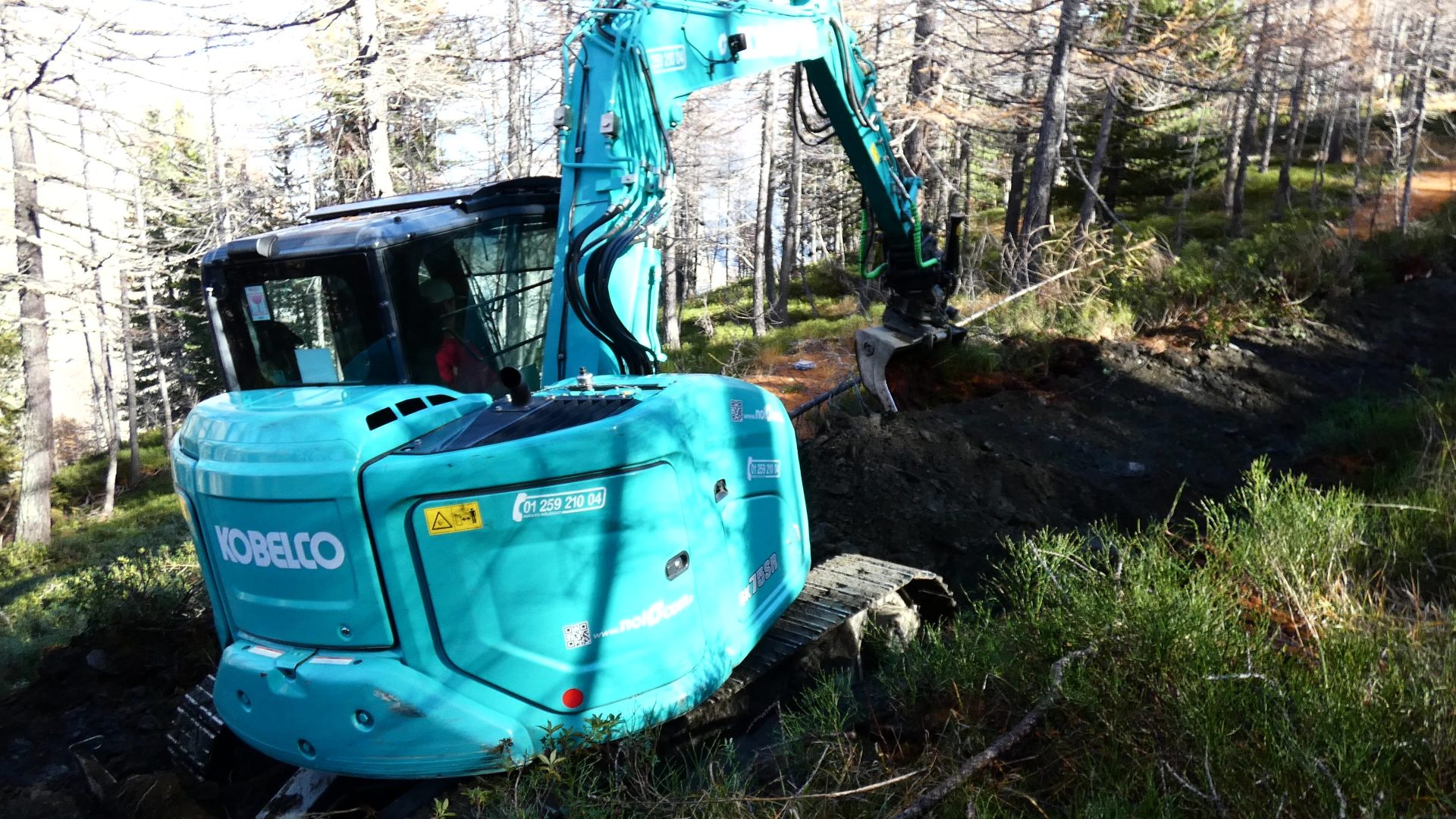 La scelta del Kobelco SK75SR-7 non è stata casuale