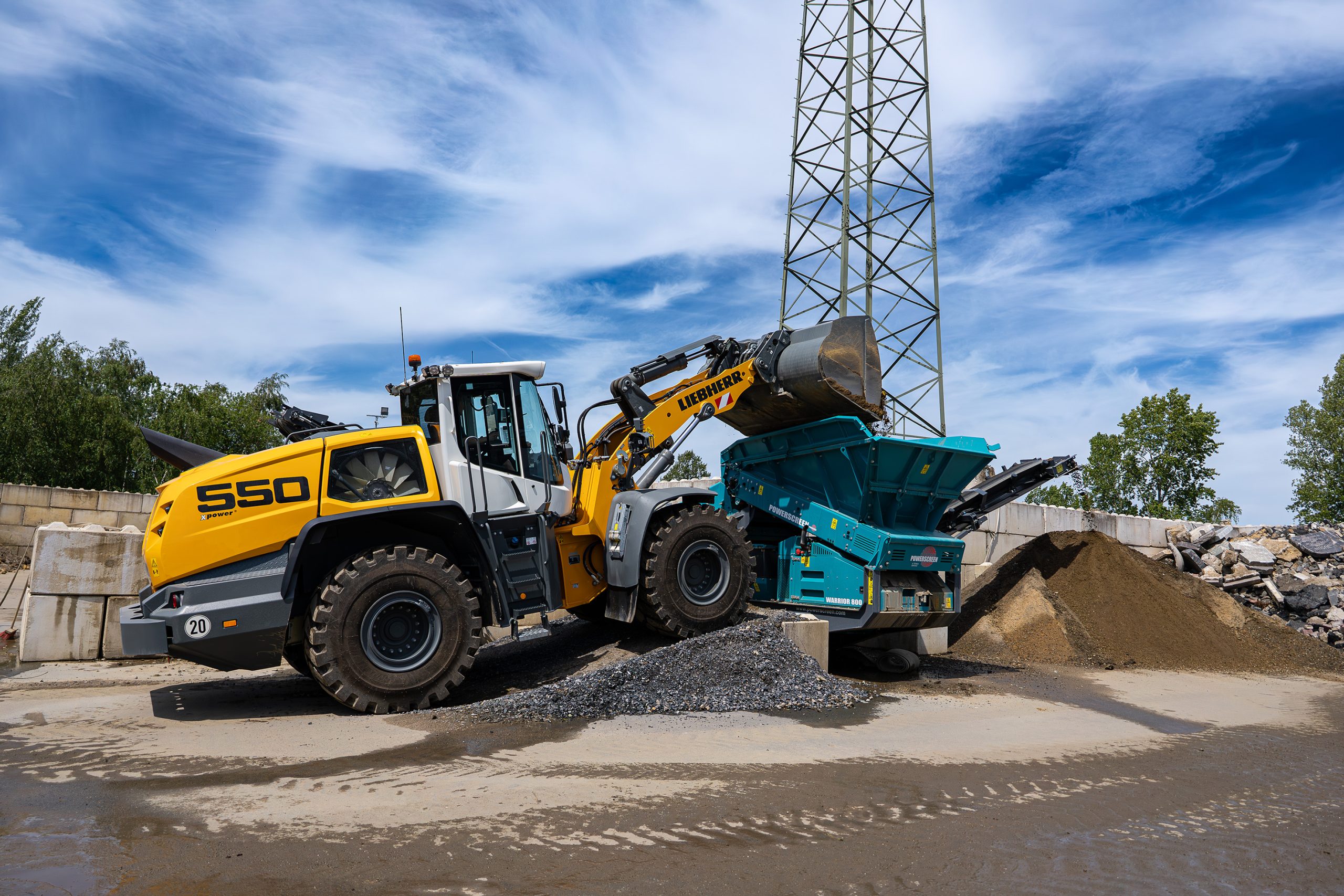 LIEBHERR impiega la trasmissione XPower con tecnologia Dual Split