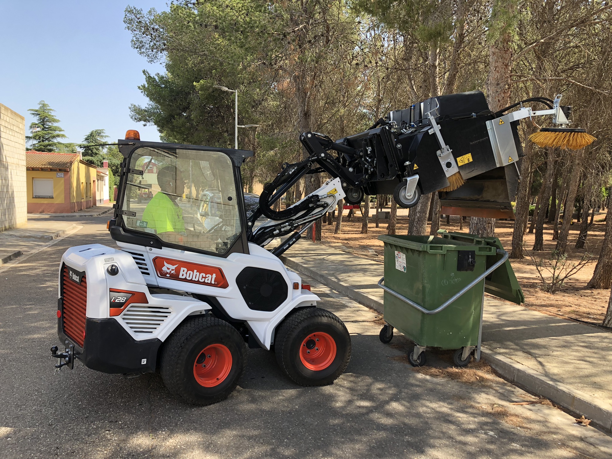 Bobcat punta da sempre all'impiego degli accessori di ogni tipo accoppiati con le proprie macchine