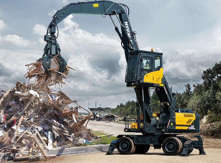 HD HYUNDAI si presenta a Bauma 2025 con il suo nuovo material-handler